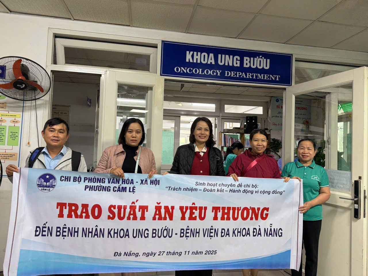 Chi bộ phòng Văn hóa - Xã hội phường Cẩm Lệ tổ chức sinh hoạt chuyên đề quý IV năm 2025 với chủ đề: “Trách nhiệm - Đoàn kết - Hành động vì cộng đồng”